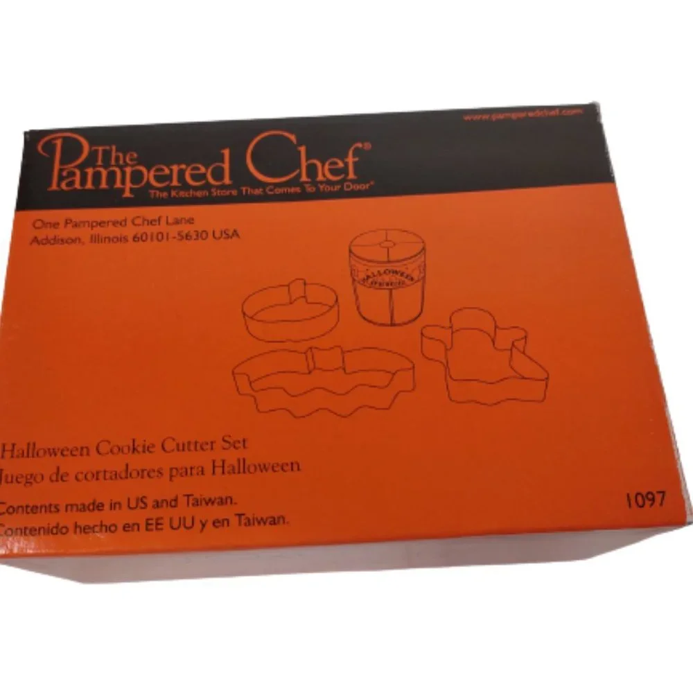 Pampered Chef Halloween Cookie Cutter Set Bat Pumpkin Ghost NEW